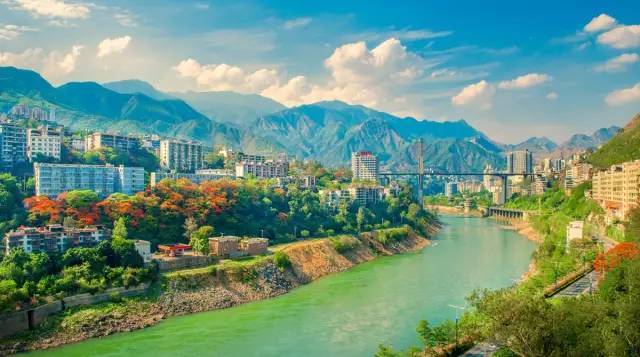 探寻四川，山水画卷中的巴蜀文化之旅